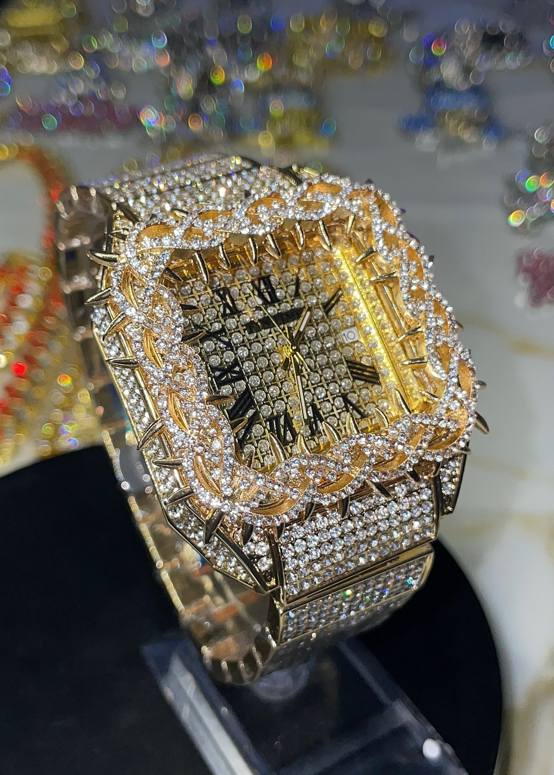 RELOJ CORONA DE ESPINAS CUADRADO