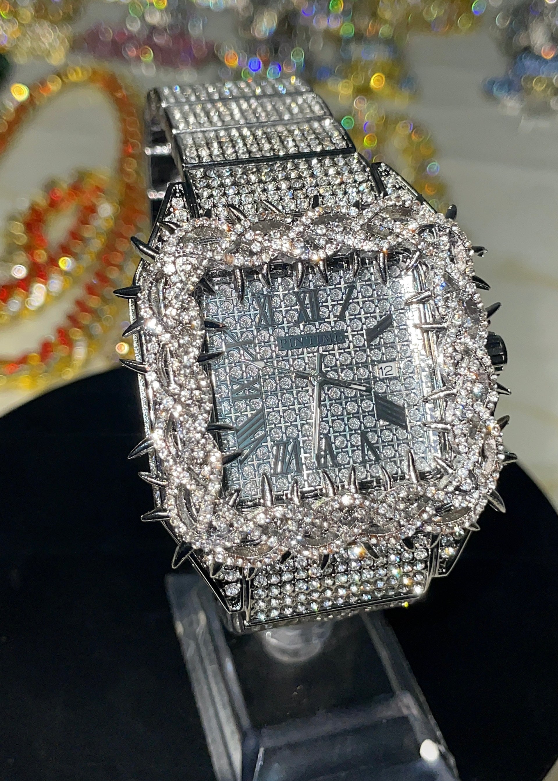 RELOJ CORONA DE ESPINAS CUADRADO