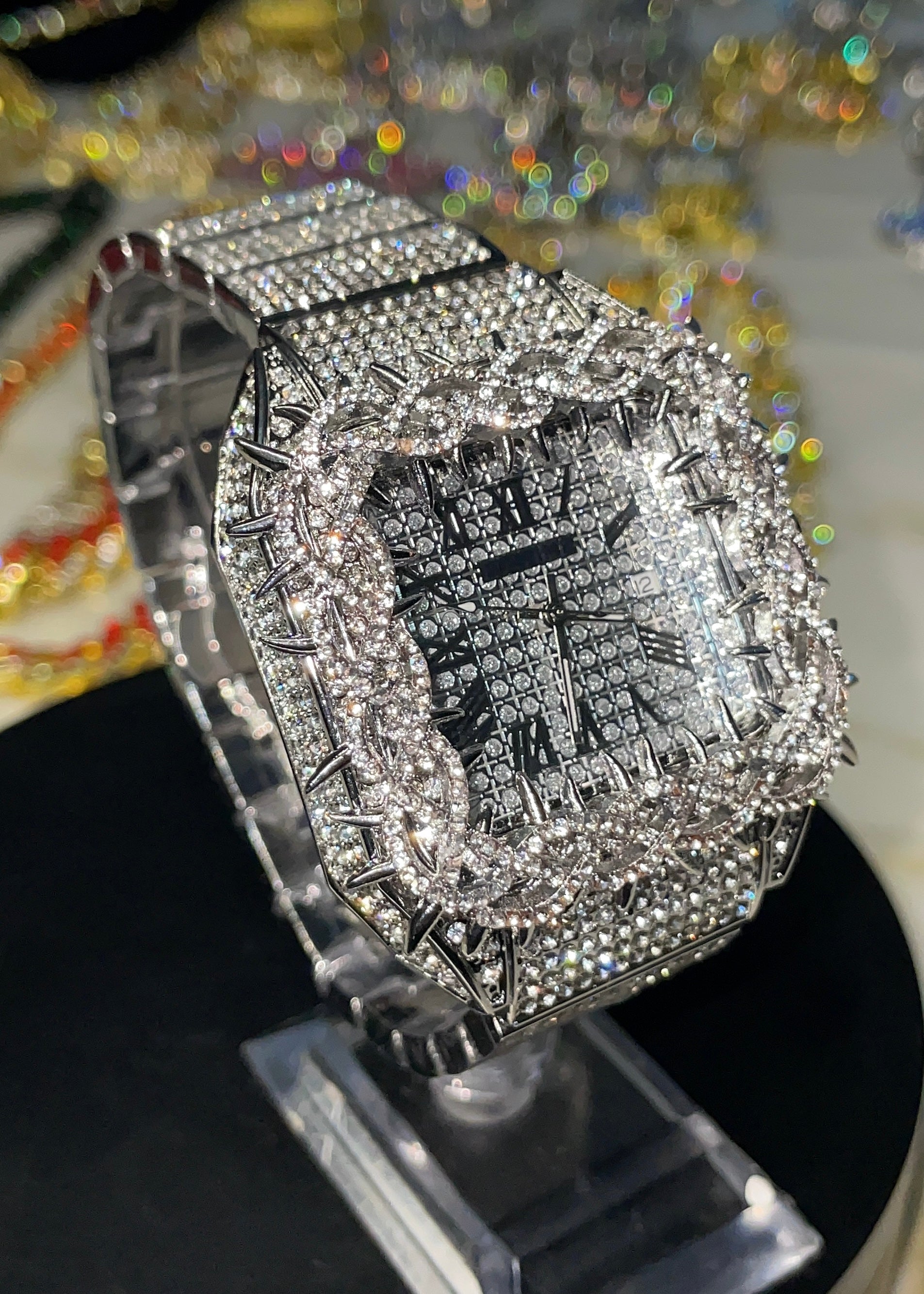 RELOJ CORONA DE ESPINAS CUADRADO