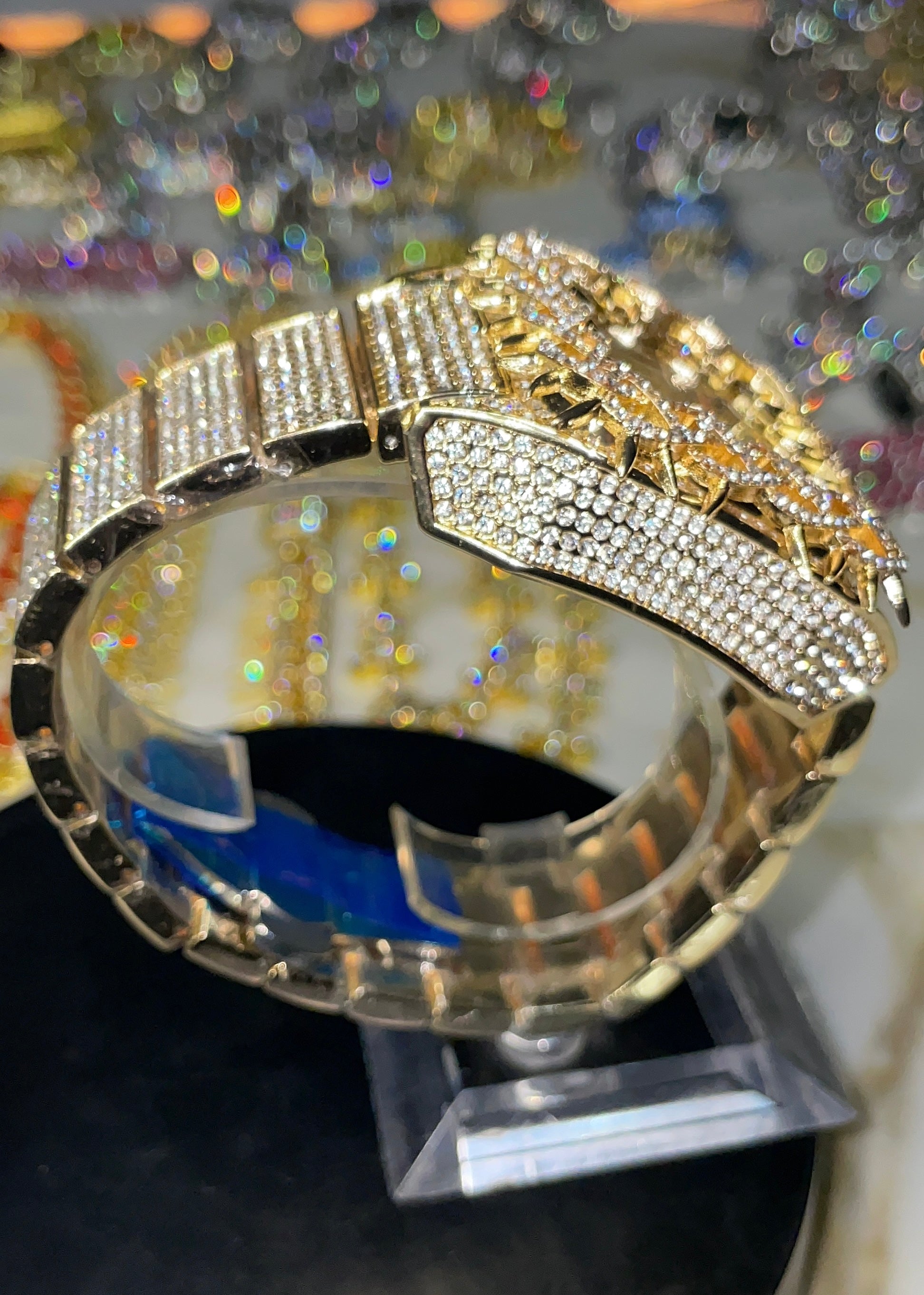 RELOJ CORONA DE ESPINAS CUADRADO