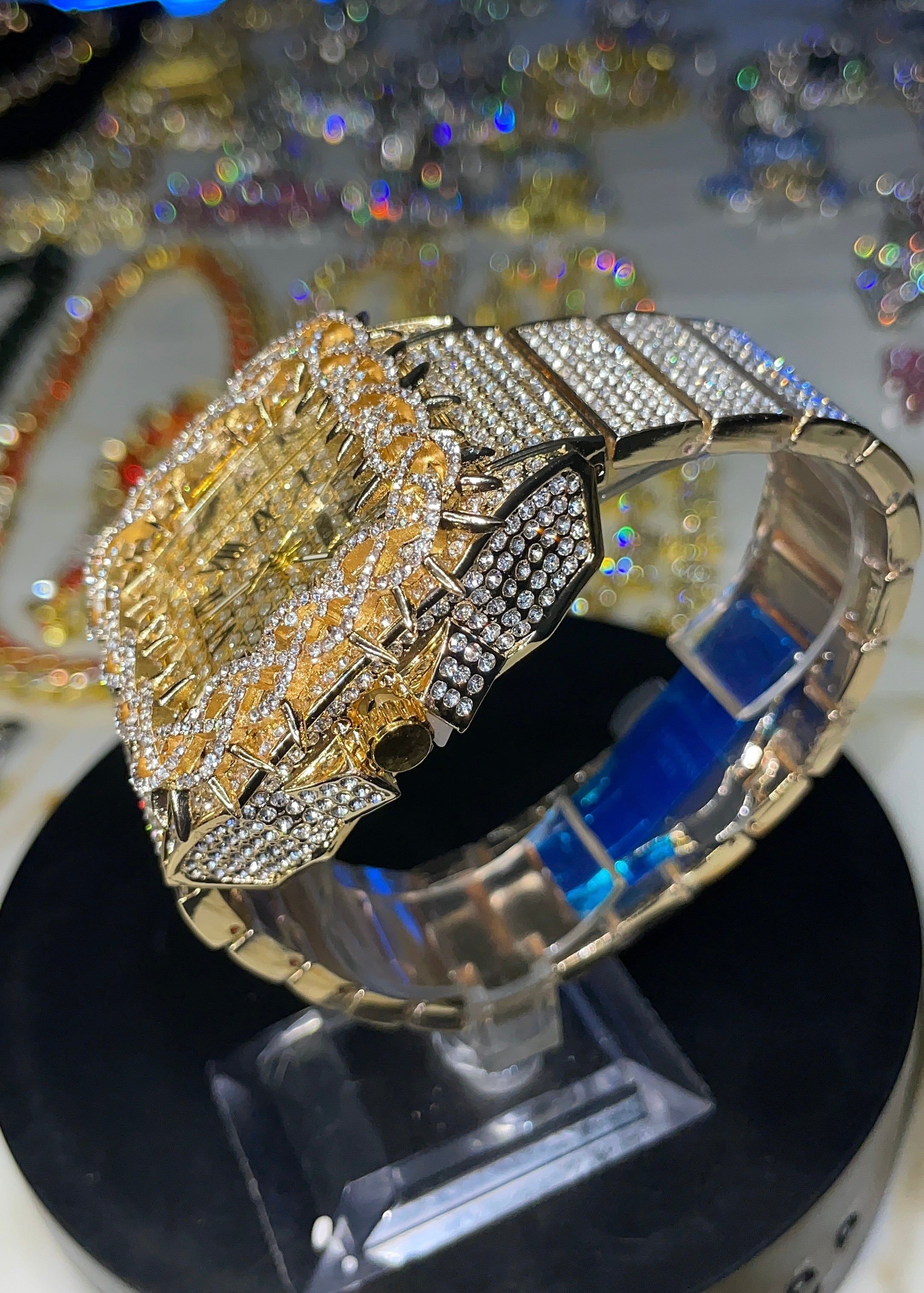 RELOJ CORONA DE ESPINAS CUADRADO
